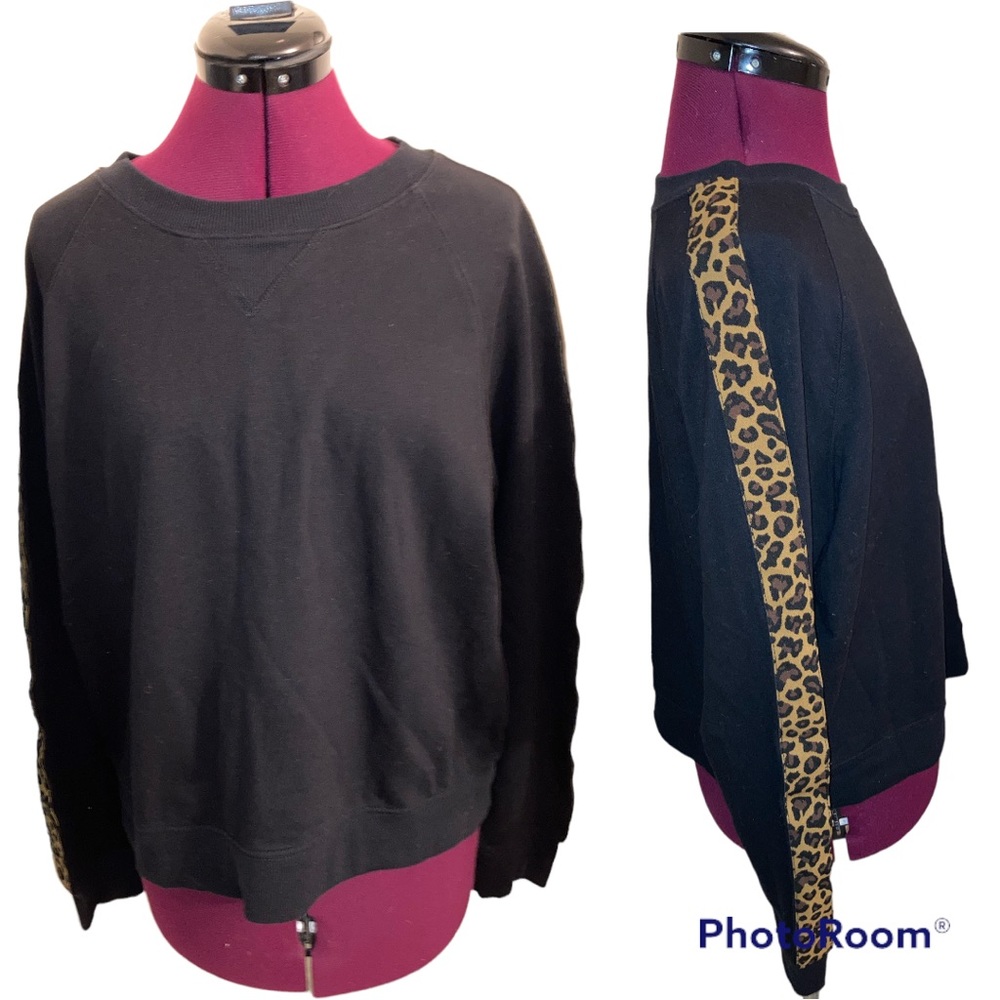 Arizona Jean Co. Leopard Print Sweatshirt
